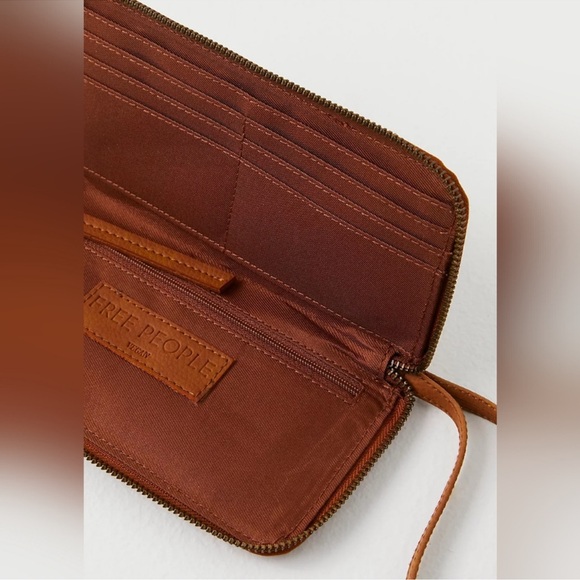 Free People vegan leather wallet/clutch - Picture 4 of 5